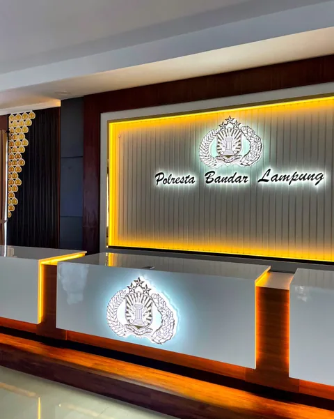 Logo dan letter sign LED — dokumentasi foto pada profil King Laser Art