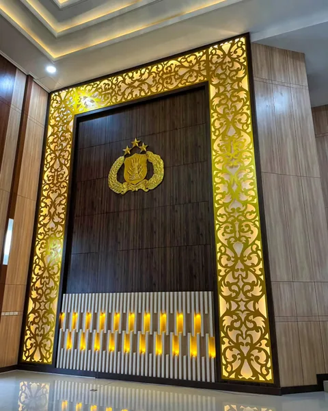 Backdrop ornamen dengan LED — dokumentasi foto pada profil King Laser Art